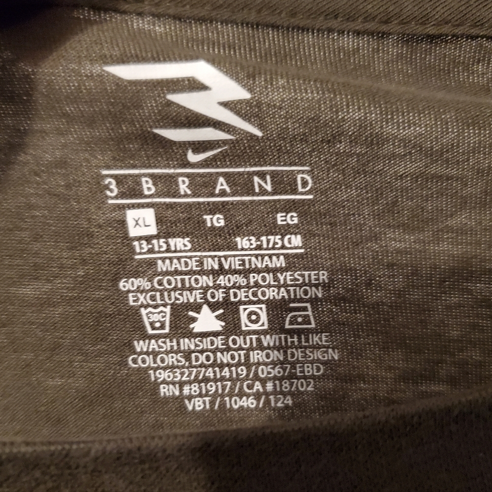 Kids Nike Russel Wilson Graphic T-Shirt XL - Picture 3 of 5